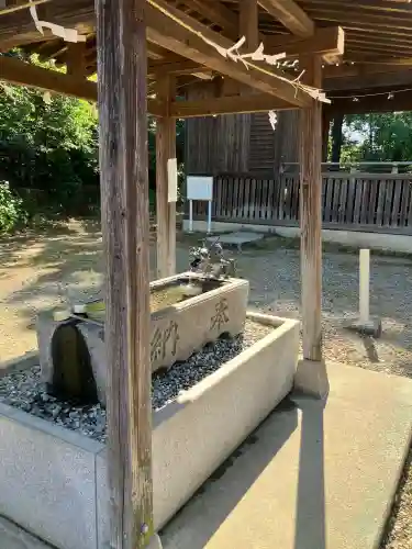 結城諏訪神社の{uncategorized: "未分類", other: "その他", undefined: "問題あり", building: "その他建物", grave: "お墓", sacred_gate: "鳥居", guardian: "狛犬", statue: "像", buddha: "仏像", history: "歴史", nature: "自然", garden: "庭園", animal: "動物", pagoda: "塔", temizu: "手水舎", mountain_gate: "山門・神門", sanctuary: "本殿・本堂", subordinate: "末社・摂社", art: "芸術", scenery: "景色", jizo: "地蔵", ema: "絵馬", goshuin: "御朱印", omikuji: "おみくじ", items: "授与品その他", amulet: "お守り", goshuincho: "御朱印帳", eats: "食事", festival: "お祭り", votive_dance: "神楽", shichigosan: "七五三参", wedding: "結婚式", experience: "体験その他", initially: "初詣", around: "周辺", anti_infection: "感染症対策"}