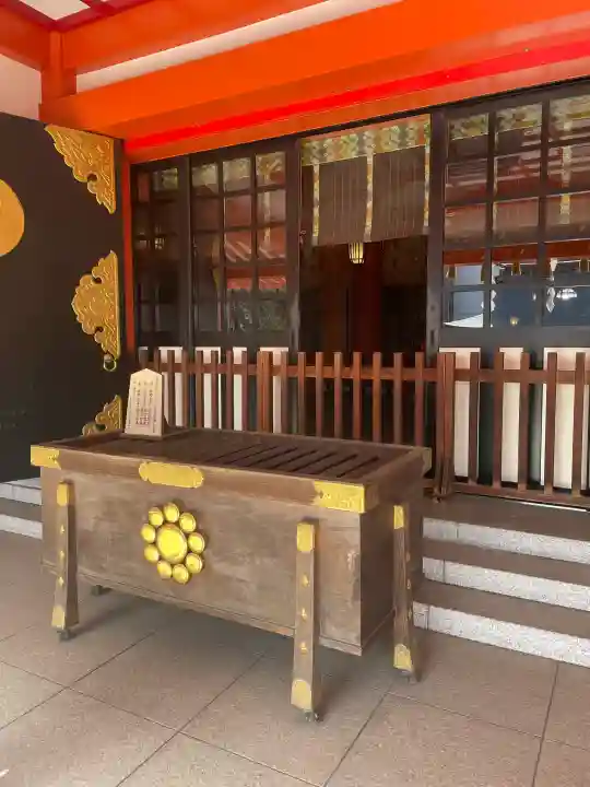 千葉神社の{uncategorized: "未分類", other: "その他", undefined: "問題あり", building: "その他建物", grave: "お墓", sacred_gate: "鳥居", guardian: "狛犬", statue: "像", buddha: "仏像", history: "歴史", nature: "自然", garden: "庭園", animal: "動物", pagoda: "塔", temizu: "手水舎", mountain_gate: "山門・神門", sanctuary: "本殿・本堂", subordinate: "末社・摂社", art: "芸術", scenery: "景色", jizo: "地蔵", ema: "絵馬", goshuin: "御朱印", omikuji: "おみくじ", items: "授与品その他", amulet: "お守り", goshuincho: "御朱印帳", eats: "食事", festival: "お祭り", votive_dance: "神楽", shichigosan: "七五三参", wedding: "結婚式", experience: "体験その他", initially: "初詣", around: "周辺", anti_infection: "感染症対策"}