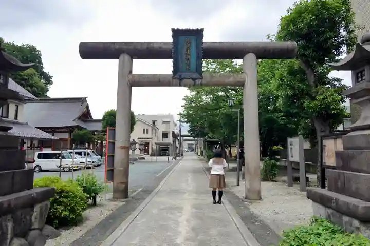 歌懸稲荷神社の鳥居