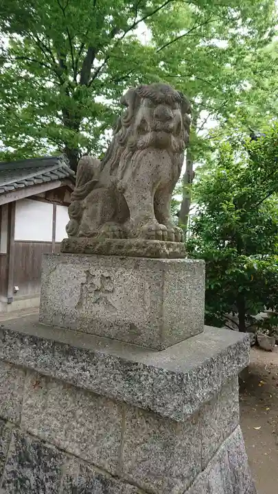 新町諏訪神社の狛犬