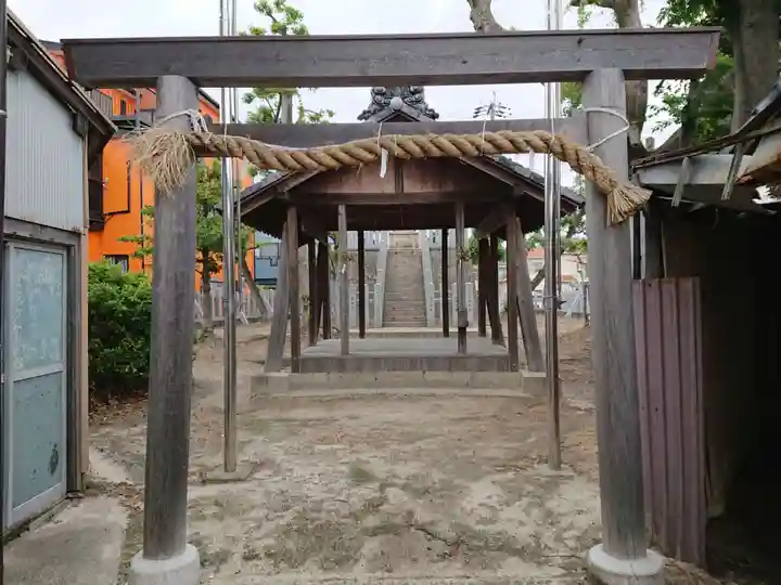 白山社(砂子白山社)の鳥居