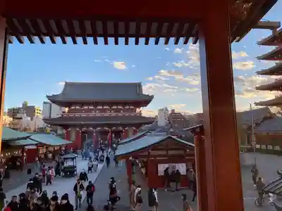 浅草寺の山門・神門