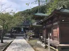 那古寺の本殿