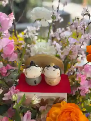 立江八幡神社の{uncategorized: "未分類", other: "その他", undefined: "問題あり", building: "その他建物", grave: "お墓", sacred_gate: "鳥居", guardian: "狛犬", statue: "像", buddha: "仏像", history: "歴史", nature: "自然", garden: "庭園", animal: "動物", pagoda: "塔", temizu: "手水舎", mountain_gate: "山門・神門", sanctuary: "本殿・本堂", subordinate: "末社・摂社", art: "芸術", scenery: "景色", jizo: "地蔵", ema: "絵馬", goshuin: "御朱印", omikuji: "おみくじ", items: "授与品その他", amulet: "お守り", goshuincho: "御朱印帳", eats: "食事", festival: "お祭り", votive_dance: "神楽", shichigosan: "七五三参", wedding: "結婚式", experience: "体験その他", initially: "初詣", around: "周辺", anti_infection: "感染症対策"}