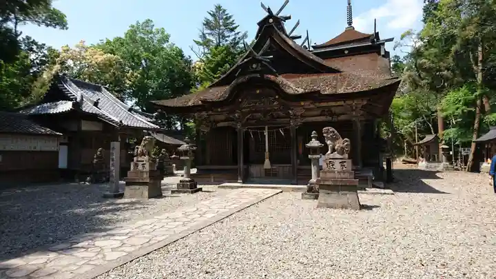 柏原八幡宮の本殿・本堂