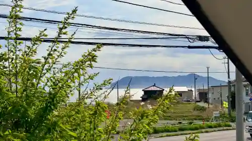 出雲大社函館教会の{uncategorized: "未分類", other: "その他", undefined: "問題あり", building: "その他建物", grave: "お墓", sacred_gate: "鳥居", guardian: "狛犬", statue: "像", buddha: "仏像", history: "歴史", nature: "自然", garden: "庭園", animal: "動物", pagoda: "塔", temizu: "手水舎", mountain_gate: "山門・神門", sanctuary: "本殿・本堂", subordinate: "末社・摂社", art: "芸術", scenery: "景色", jizo: "地蔵", ema: "絵馬", goshuin: "御朱印", omikuji: "おみくじ", items: "授与品その他", amulet: "お守り", goshuincho: "御朱印帳", eats: "食事", festival: "お祭り", votive_dance: "神楽", shichigosan: "七五三参", wedding: "結婚式", experience: "体験その他", initially: "初詣", around: "周辺", anti_infection: "感染症対策"}