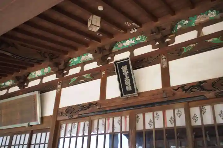 諏訪神社の本殿・本堂