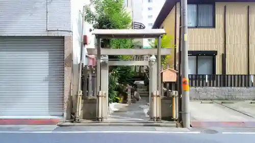 大池白龍大神の鳥居