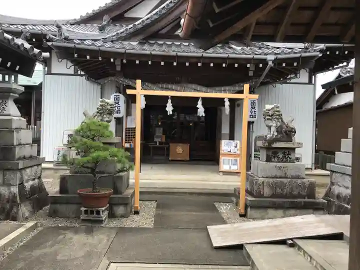御嶽神社茅萱宮の本殿・本堂