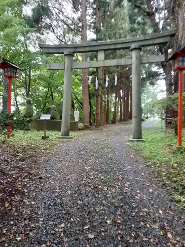 白髭神社の鳥居