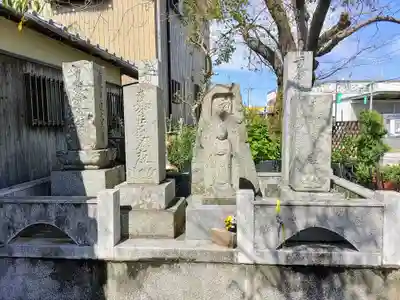 日妙寺の地蔵