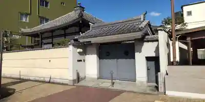 観音寺の山門・神門