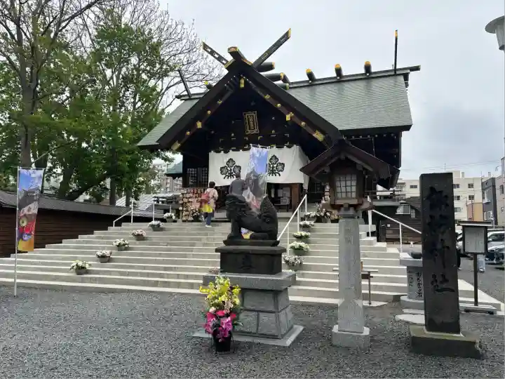 札幌諏訪神社の本殿・本堂