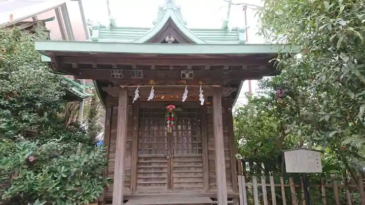 稲毛神社の末社・摂社