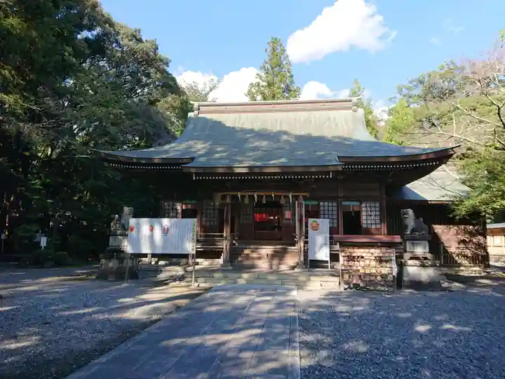砥鹿神社(里宮)の本殿・本堂