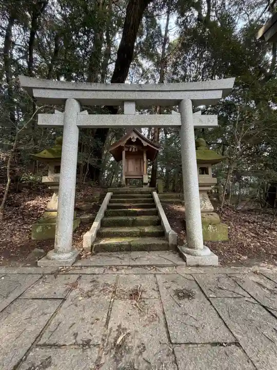 長浜神社の{uncategorized: "未分類", other: "その他", undefined: "問題あり", building: "その他建物", grave: "お墓", sacred_gate: "鳥居", guardian: "狛犬", statue: "像", buddha: "仏像", history: "歴史", nature: "自然", garden: "庭園", animal: "動物", pagoda: "塔", temizu: "手水舎", mountain_gate: "山門・神門", sanctuary: "本殿・本堂", subordinate: "末社・摂社", art: "芸術", scenery: "景色", jizo: "地蔵", ema: "絵馬", goshuin: "御朱印", omikuji: "おみくじ", items: "授与品その他", amulet: "お守り", goshuincho: "御朱印帳", eats: "食事", festival: "お祭り", votive_dance: "神楽", shichigosan: "七五三参", wedding: "結婚式", experience: "体験その他", initially: "初詣", around: "周辺", anti_infection: "感染症対策"}