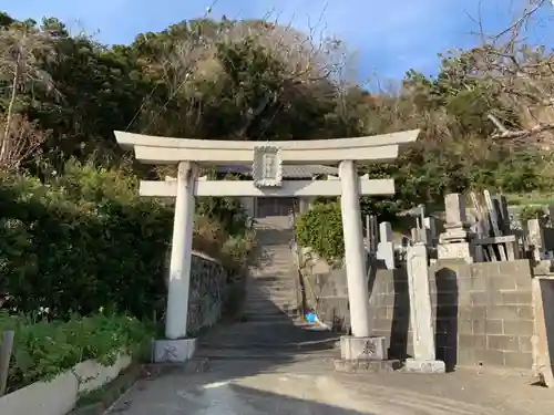 八幡神社の鳥居