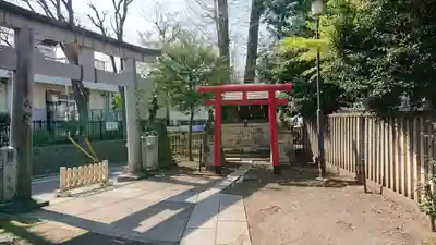 鎧神社の鳥居