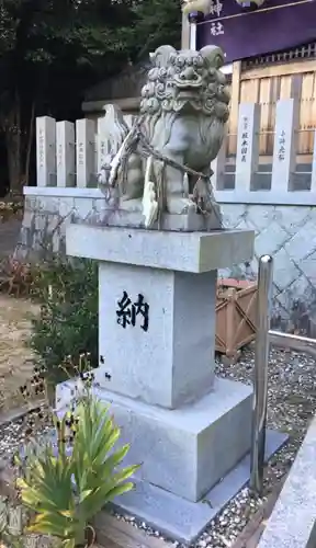 金山媛神社の狛犬