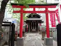 雷電稲荷神社の鳥居