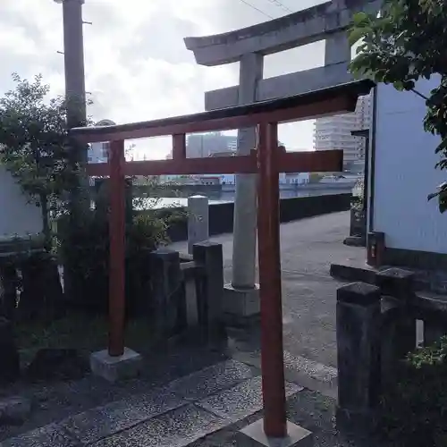 上総稲荷神社の鳥居