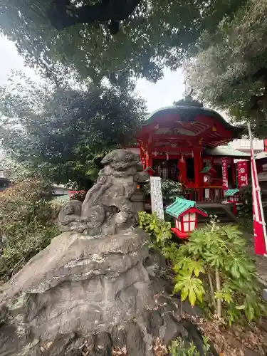 大島稲荷神社の{uncategorized: "未分類", other: "その他", undefined: "問題あり", building: "その他建物", grave: "お墓", sacred_gate: "鳥居", guardian: "狛犬", statue: "像", buddha: "仏像", history: "歴史", nature: "自然", garden: "庭園", animal: "動物", pagoda: "塔", temizu: "手水舎", mountain_gate: "山門・神門", sanctuary: "本殿・本堂", subordinate: "末社・摂社", art: "芸術", scenery: "景色", jizo: "地蔵", ema: "絵馬", goshuin: "御朱印", omikuji: "おみくじ", items: "授与品その他", amulet: "お守り", goshuincho: "御朱印帳", eats: "食事", festival: "お祭り", votive_dance: "神楽", shichigosan: "七五三参", wedding: "結婚式", experience: "体験その他", initially: "初詣", around: "周辺", anti_infection: "感染症対策"}