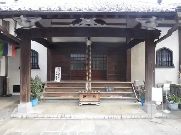 英信寺の本殿・本堂