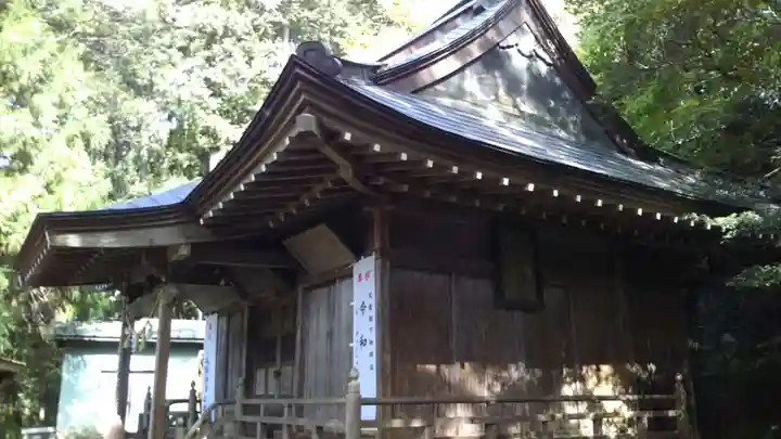 國神神社の本殿・本堂