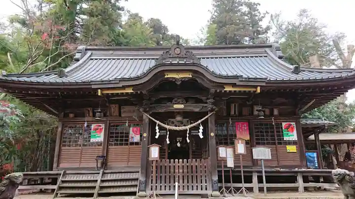 雄琴神社の本殿・本堂