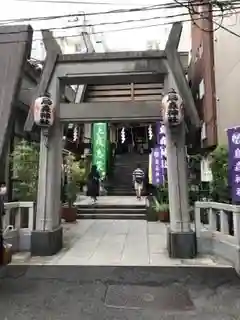 烏森神社の鳥居