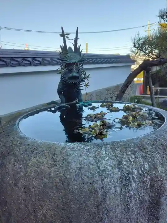 満願寺の手水舎