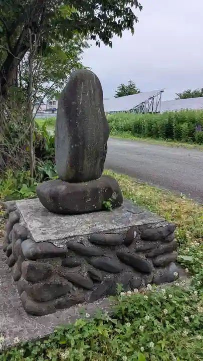 屈足神社の末社・摂社