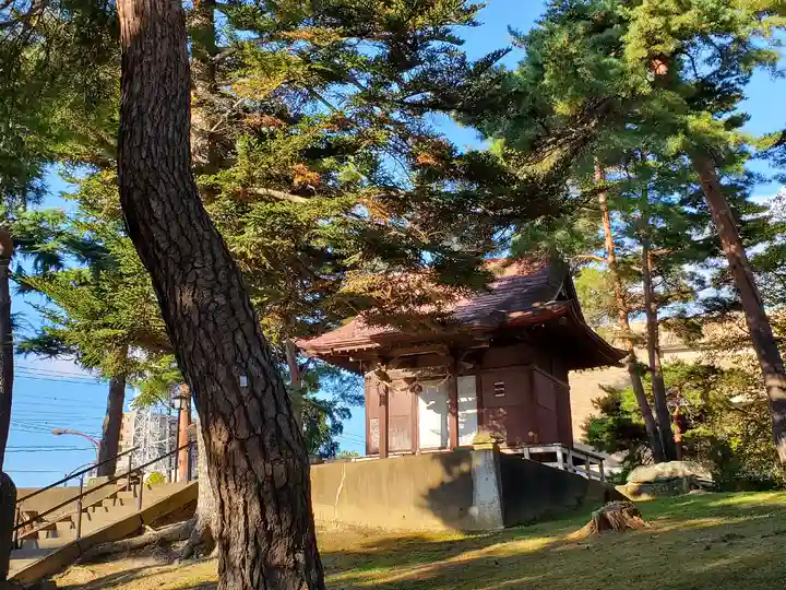 麓山神社の本殿・本堂