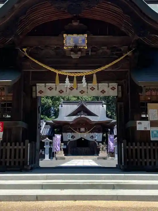 八幡古表神社の山門・神門