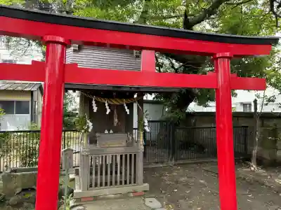 八幡橋八幡神社の{uncategorized: "未分類", other: "その他", undefined: "問題あり", building: "その他建物", grave: "お墓", sacred_gate: "鳥居", guardian: "狛犬", statue: "像", buddha: "仏像", history: "歴史", nature: "自然", garden: "庭園", animal: "動物", pagoda: "塔", temizu: "手水舎", mountain_gate: "山門・神門", sanctuary: "本殿・本堂", subordinate: "末社・摂社", art: "芸術", scenery: "景色", jizo: "地蔵", ema: "絵馬", goshuin: "御朱印", omikuji: "おみくじ", items: "授与品その他", amulet: "お守り", goshuincho: "御朱印帳", eats: "食事", festival: "お祭り", votive_dance: "神楽", shichigosan: "七五三参", wedding: "結婚式", experience: "体験その他", initially: "初詣", around: "周辺", anti_infection: "感染症対策"}