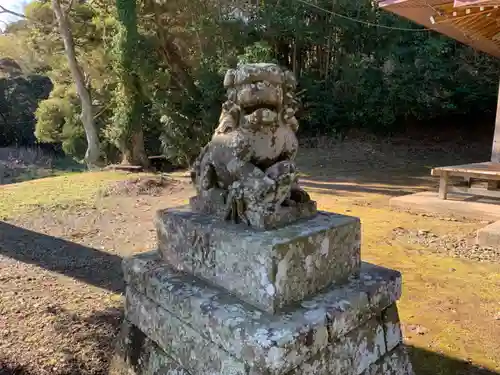 山神社の狛犬