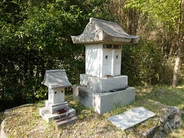 天王社・稲荷社の本殿・本堂