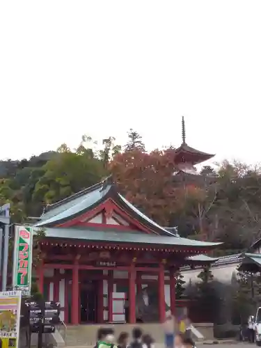 厳島神社多宝塔(広島県)