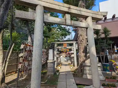 高円寺氷川神社の鳥居