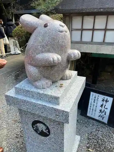 岡崎神社の狛犬