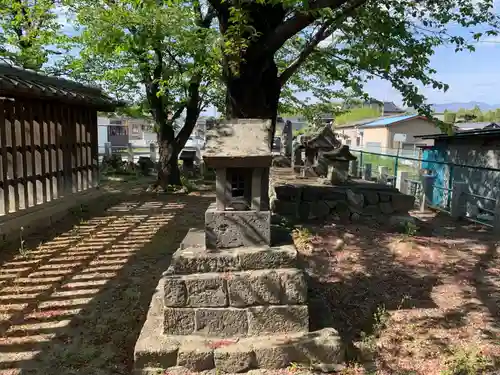 諏訪神社の末社・摂社