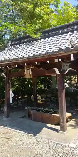 下新川神社の手水舎