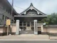 東本願寺の{uncategorized: "未分類", other: "その他", undefined: "問題あり", building: "その他建物", grave: "お墓", sacred_gate: "鳥居", guardian: "狛犬", statue: "像", buddha: "仏像", history: "歴史", nature: "自然", garden: "庭園", animal: "動物", pagoda: "塔", temizu: "手水舎", mountain_gate: "山門・神門", sanctuary: "本殿・本堂", subordinate: "末社・摂社", art: "芸術", scenery: "景色", jizo: "地蔵", ema: "絵馬", goshuin: "御朱印", omikuji: "おみくじ", items: "授与品その他", amulet: "お守り", goshuincho: "御朱印帳", eats: "食事", festival: "お祭り", votive_dance: "神楽", shichigosan: "七五三参", wedding: "結婚式", experience: "体験その他", initially: "初詣", around: "周辺", anti_infection: "感染症対策"}
