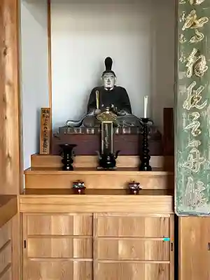 小松寺の{uncategorized: "未分類", other: "その他", undefined: "問題あり", building: "その他建物", grave: "お墓", sacred_gate: "鳥居", guardian: "狛犬", statue: "像", buddha: "仏像", history: "歴史", nature: "自然", garden: "庭園", animal: "動物", pagoda: "塔", temizu: "手水舎", mountain_gate: "山門・神門", sanctuary: "本殿・本堂", subordinate: "末社・摂社", art: "芸術", scenery: "景色", jizo: "地蔵", ema: "絵馬", goshuin: "御朱印", omikuji: "おみくじ", items: "授与品その他", amulet: "お守り", goshuincho: "御朱印帳", eats: "食事", festival: "お祭り", votive_dance: "神楽", shichigosan: "七五三参", wedding: "結婚式", experience: "体験その他", initially: "初詣", around: "周辺", anti_infection: "感染症対策"}