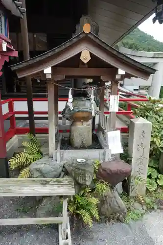 九頭竜大社の手水舎