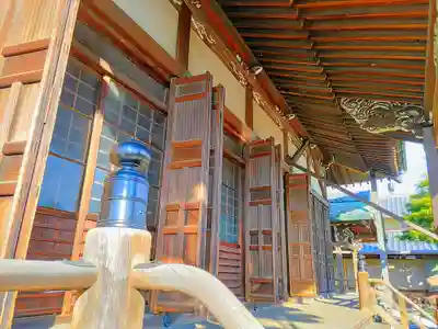 浄信寺の本殿・本堂