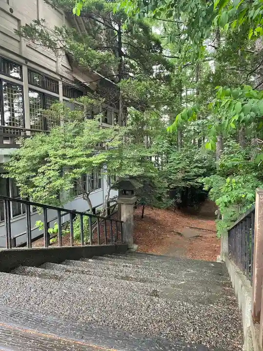 白石神社の庭園