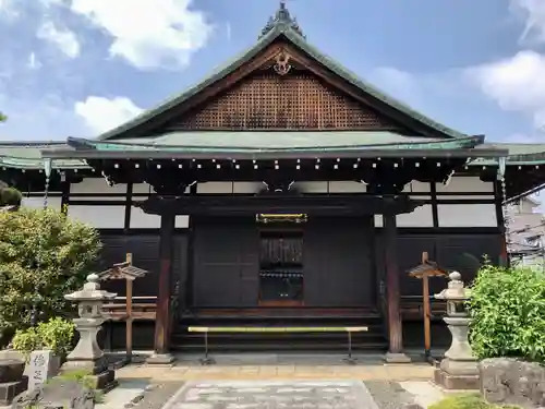 長圓寺の本殿・本堂