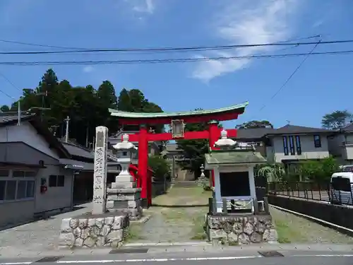 愛宕花園神社の鳥居