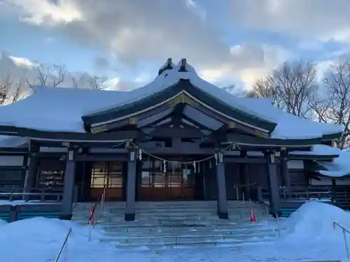 札幌護國神社の本殿・本堂